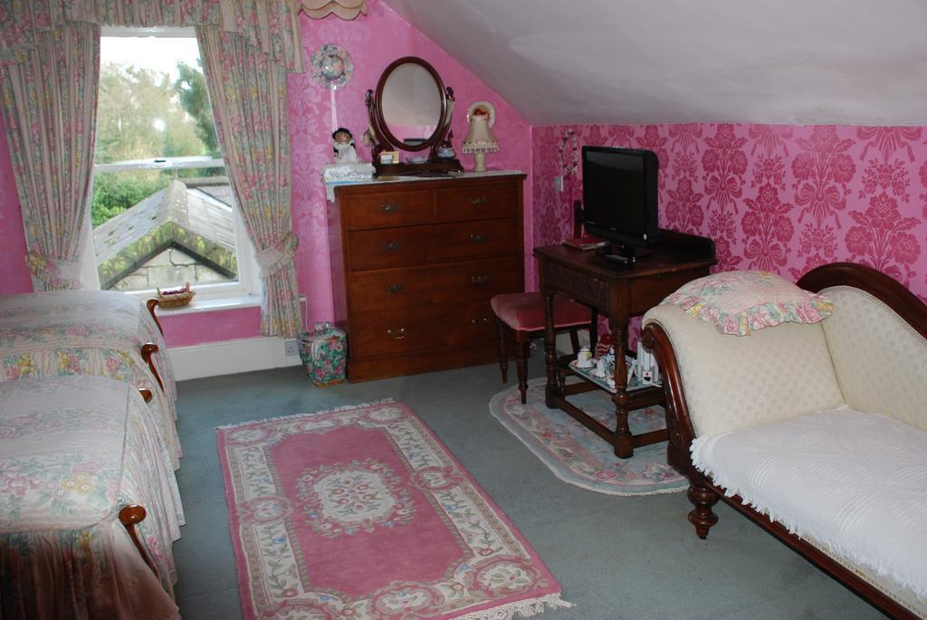 דנגאנון Grange Lodge Country House חדר תמונה